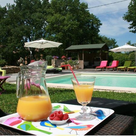 브나스크 Le Mas Des Pierres Blanches B&B 외부 사진