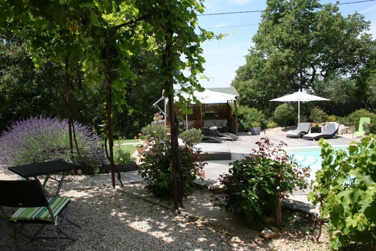 브나스크 Le Mas Des Pierres Blanches B&B 외부 사진