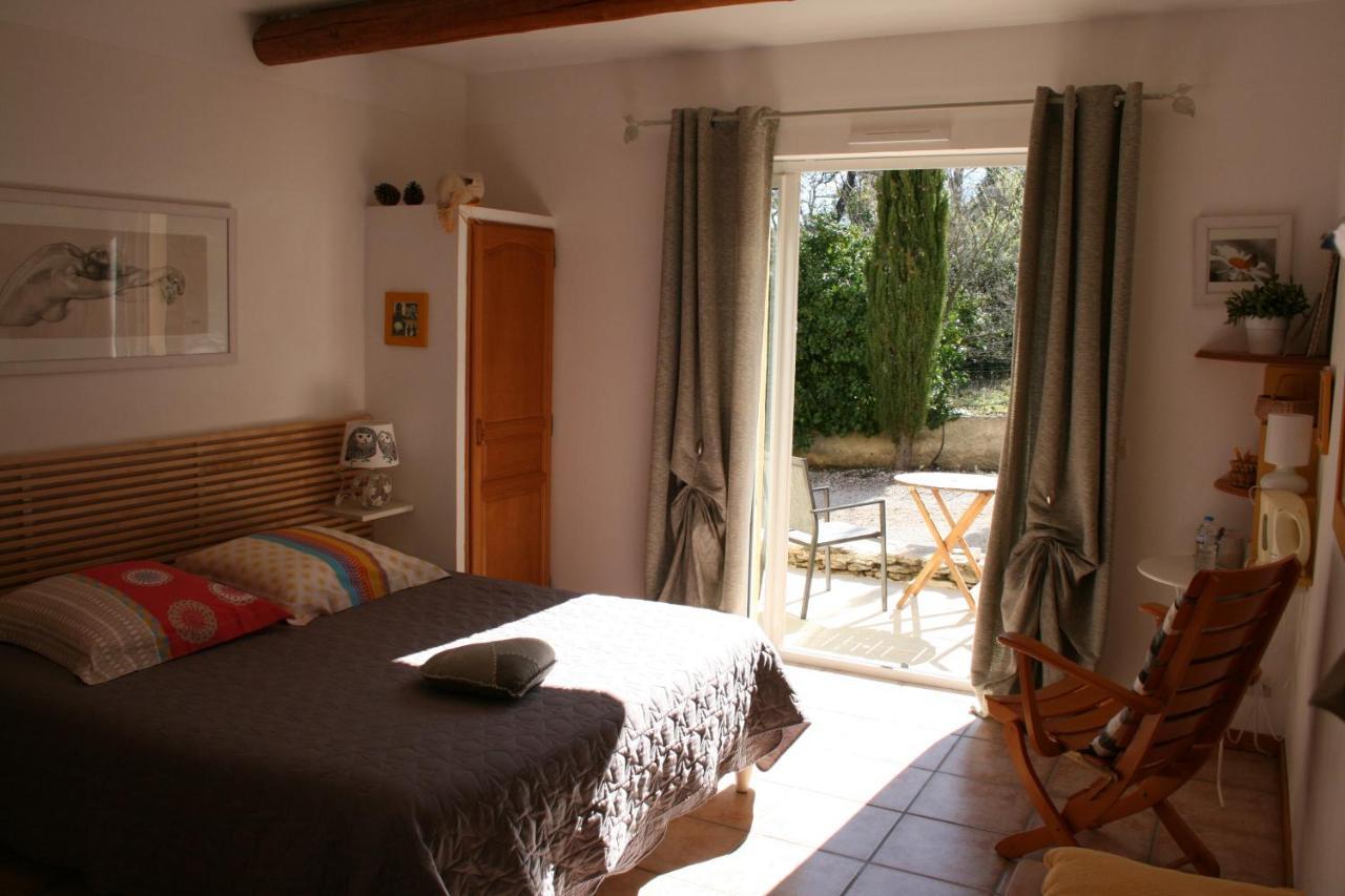 브나스크 Le Mas Des Pierres Blanches B&B 외부 사진